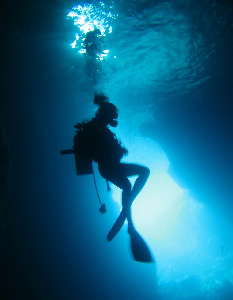 真栄田岬 青の洞窟